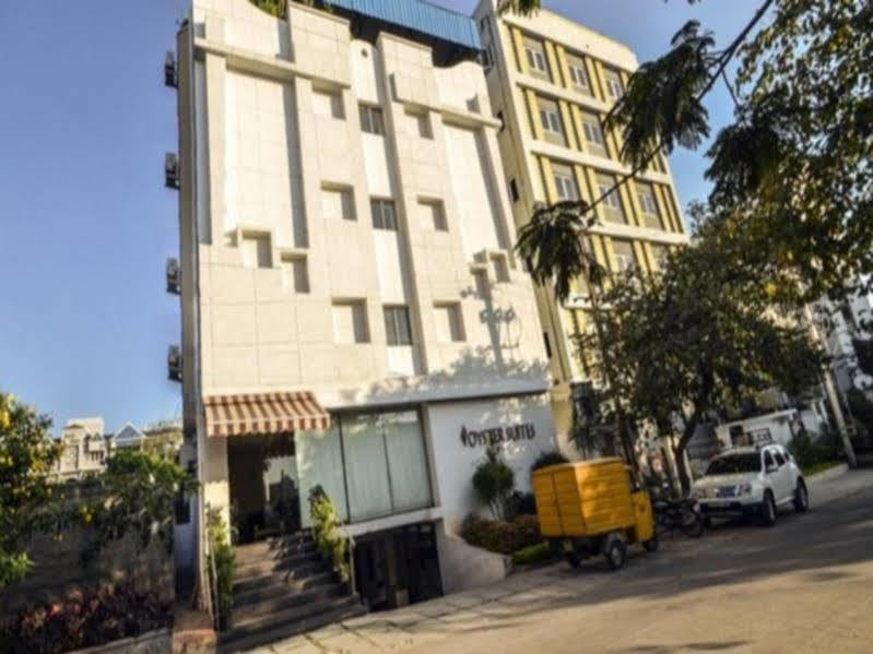 Treebo Trend Oyster Suites Hyderabad Exterior foto