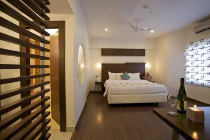 Treebo Trend Oyster Suites Hyderabad Exterior foto
