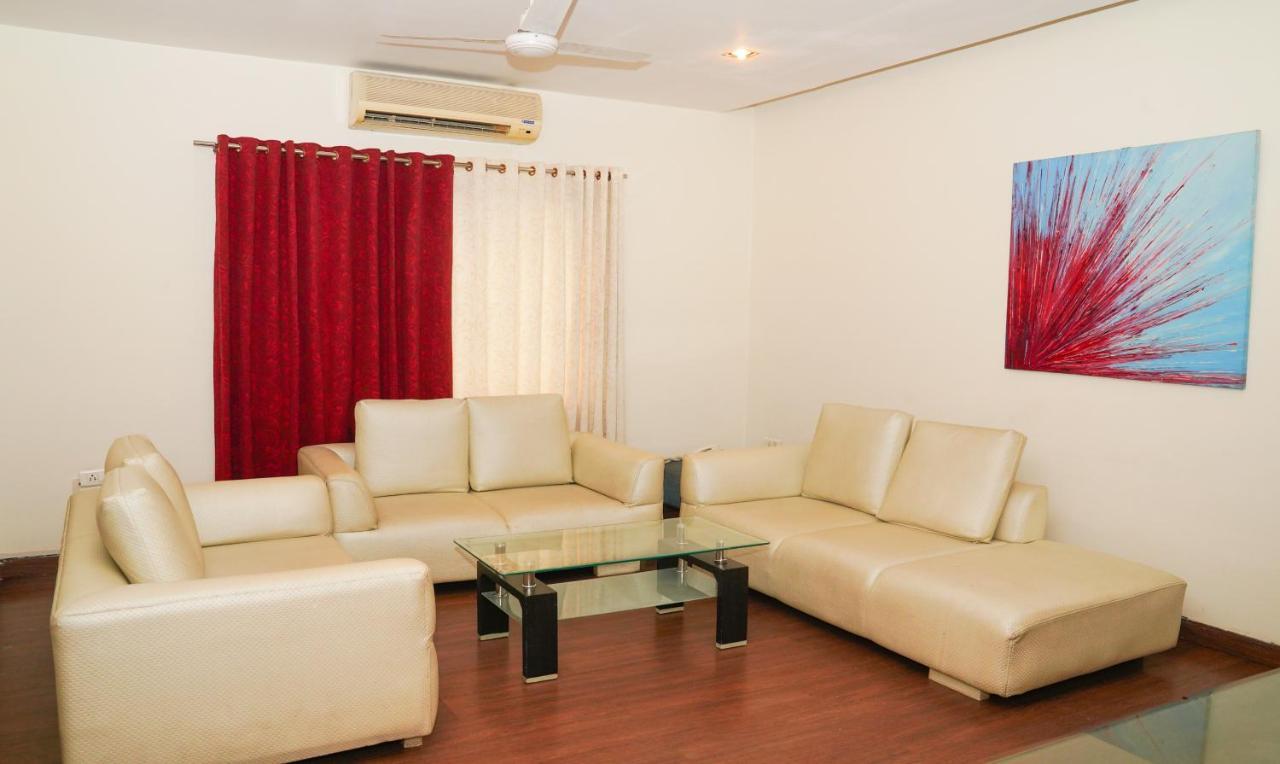 Treebo Trend Oyster Suites Hyderabad Exterior foto